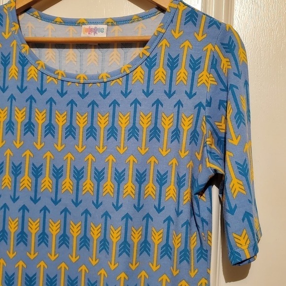 LulaRoe Julia Dress Womens Medium Blue Yellow Arrow Body Con Knee Length Stretch - Picture 3 of 5